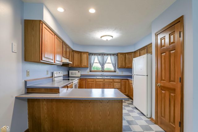 4718 W County Road 150 S, Danville, IN 46122