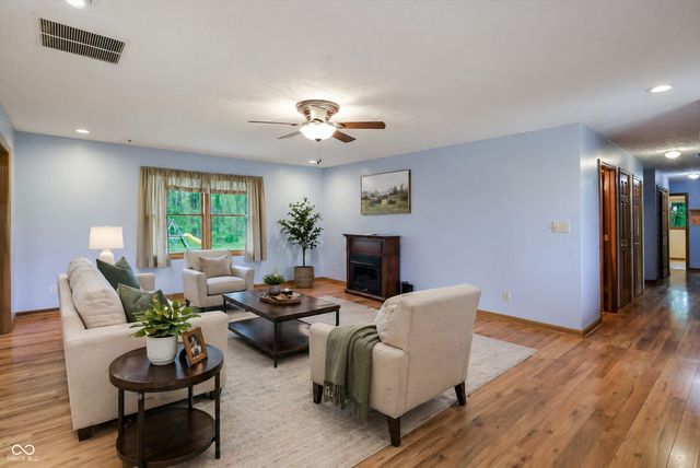 4718 W County Road 150 S, Danville, IN 46122