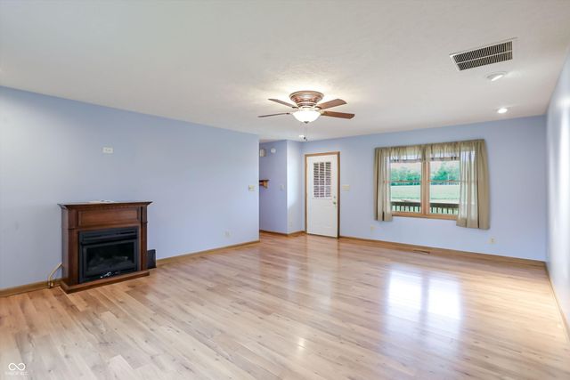 4718 W County Road 150 S, Danville, IN 46122