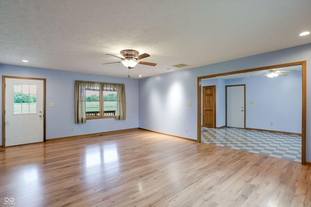 4718 W County Road 150 S, Danville, IN 46122