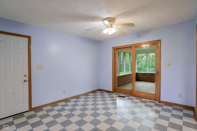 4718 W County Road 150 S, Danville, IN 46122
