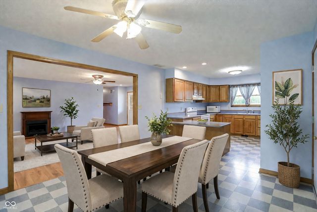 4718 W County Road 150 S, Danville, IN 46122