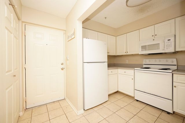 4274 Calinda Lane 224, Niceville, FL 32578