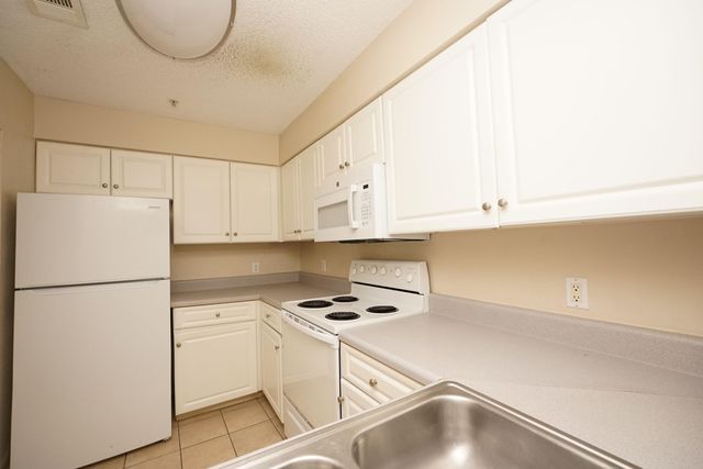 4274 Calinda Lane 224, Niceville, FL 32578