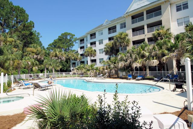 4274 Calinda Lane 224, Niceville, FL 32578