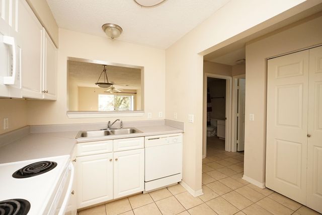 4274 Calinda Lane 224, Niceville, FL 32578