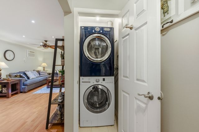 20224 S Frankfort Square Road G, Frankfort, IL 60423