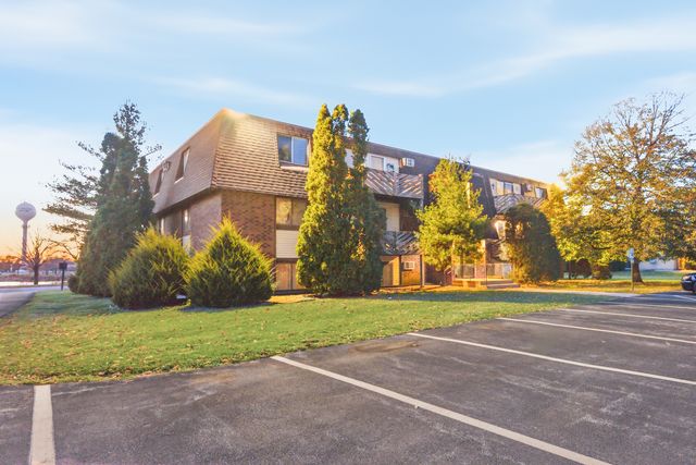 20224 S Frankfort Square Road G, Frankfort, IL 60423