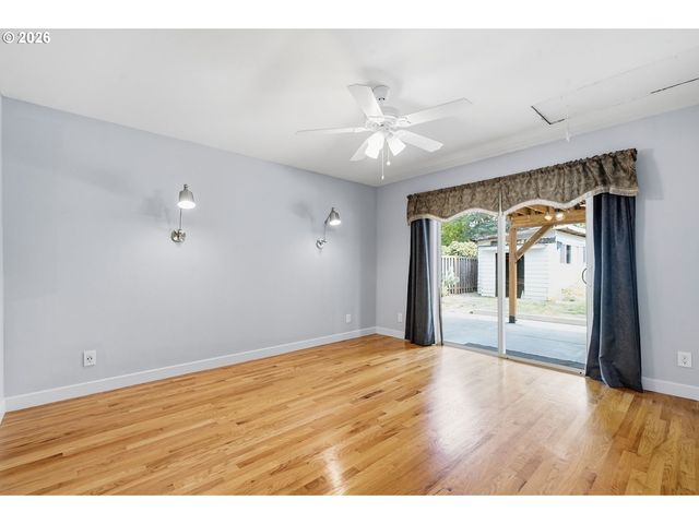 2111 C St, Forest Grove, OR 97116