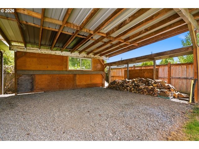 2111 C St, Forest Grove, OR 97116