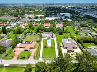 425 SW 129th Ave, Miami, FL 33184