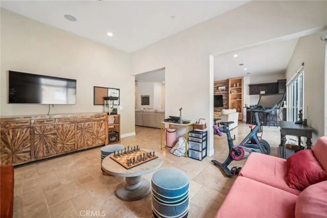 17401 Raymer, Sherwood Forest, CA 91325
