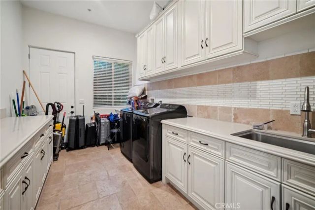17401 Raymer, Sherwood Forest, CA 91325