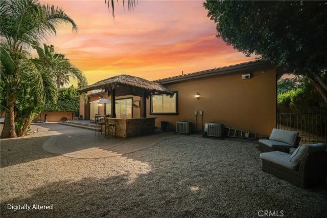 17401 Raymer, Sherwood Forest, CA 91325