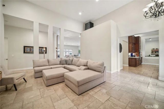 17401 Raymer, Sherwood Forest, CA 91325