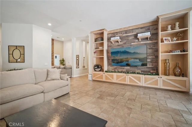 17401 Raymer, Sherwood Forest, CA 91325