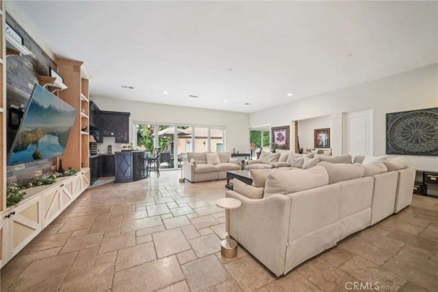 17401 Raymer, Sherwood Forest, CA 91325