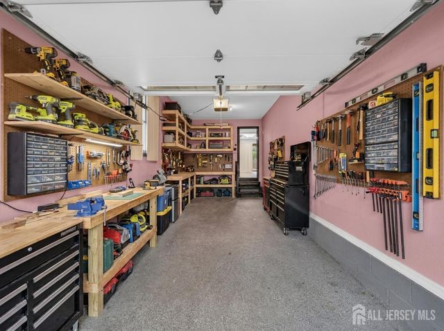 14 Carteret Street, Port Reading, NJ 07064