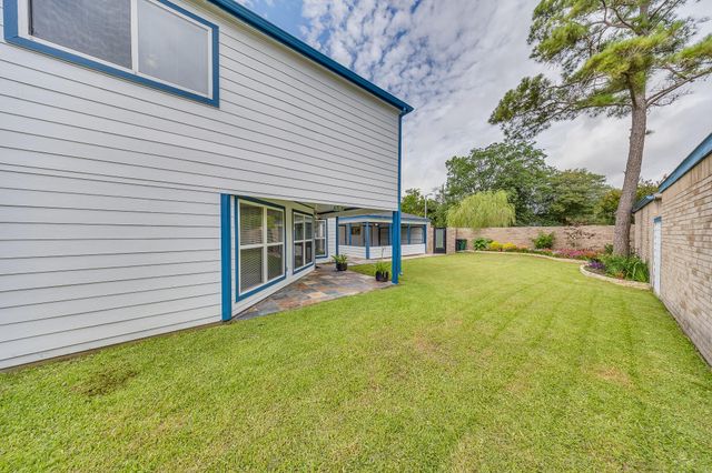12411 Sungate Lane, Houston, TX 77071