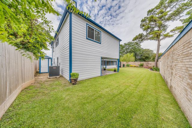 12411 Sungate Lane, Houston, TX 77071
