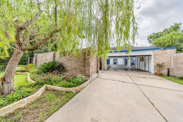 12411 Sungate Lane, Houston, TX 77071