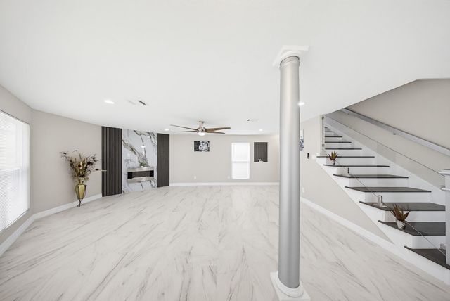 12411 Sungate Lane, Houston, TX 77071