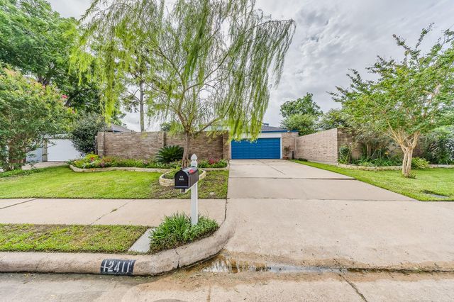 12411 Sungate Lane, Houston, TX 77071