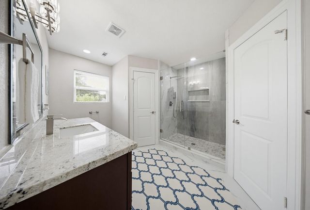 12411 Sungate Lane, Houston, TX 77071