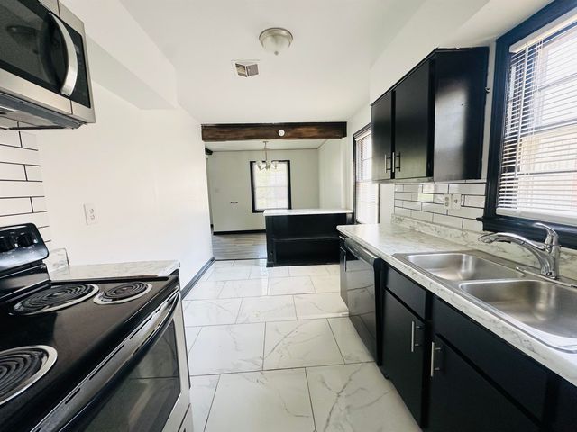 1773 GREENVIEW CIR, Memphis, TN 38108