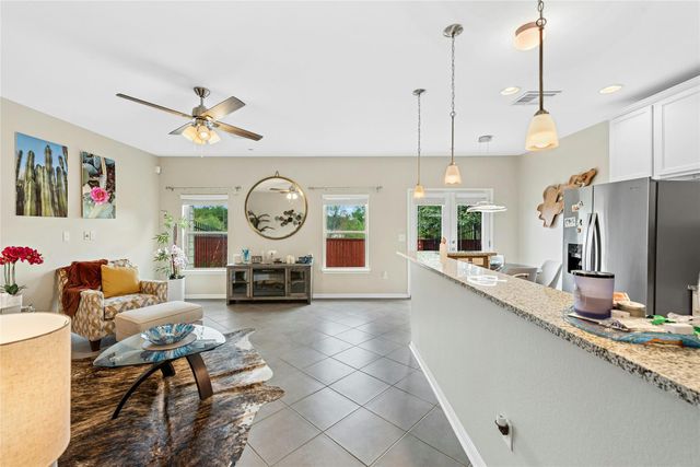 1516 Catalan RD 502, Austin, TX 78748