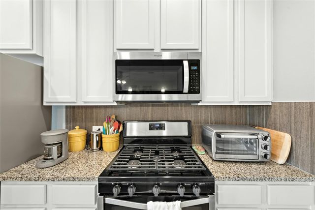 1516 Catalan RD 502, Austin, TX 78748
