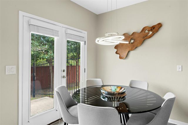 1516 Catalan RD 502, Austin, TX 78748