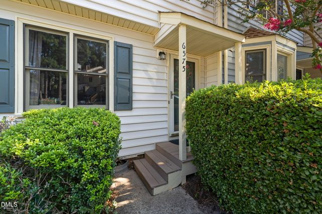 6575 English Oaks Drive, Raleigh, NC 27615