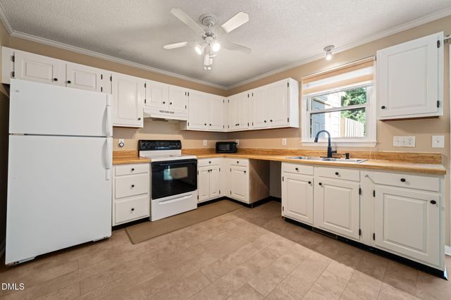 6575 English Oaks Drive, Raleigh, NC 27615