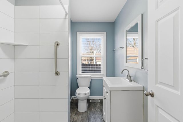 1709 Oak Pl Court, Lexington, KY 40515