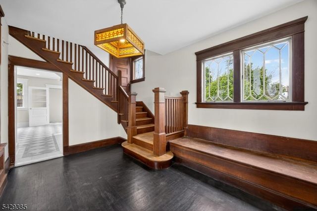 25 Prospect Ave, Andover Boro, NJ 07821