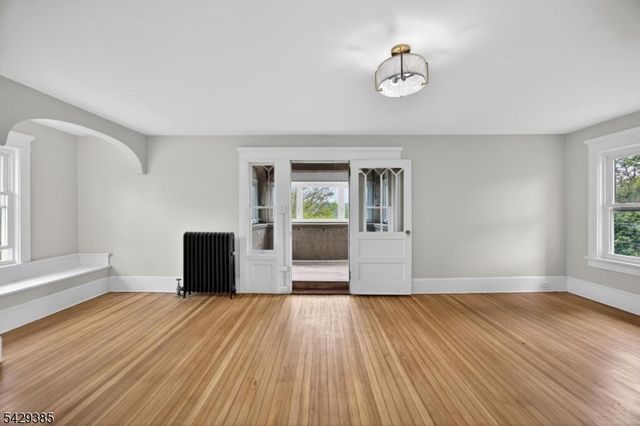 25 Prospect Ave, Andover Boro, NJ 07821
