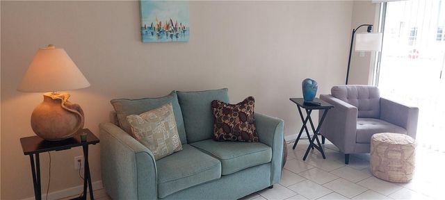 232 Hibiscus Ave Apt 114, Lauderdale By The Sea, FL 33308