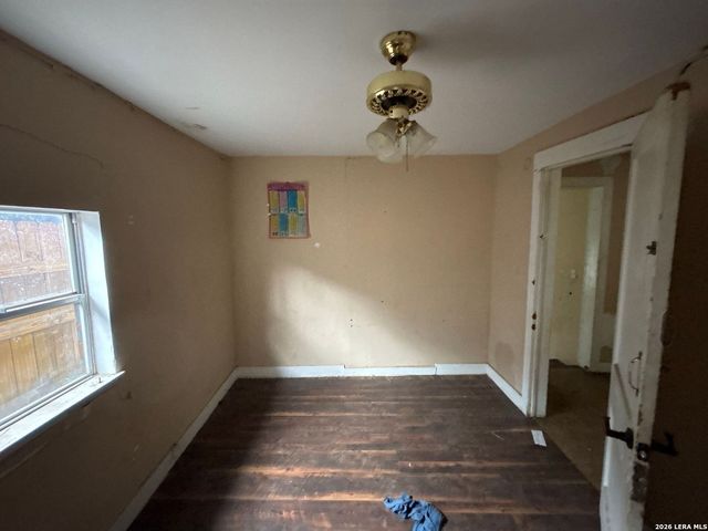 910 GREEN ST, San Antonio, TX 78225