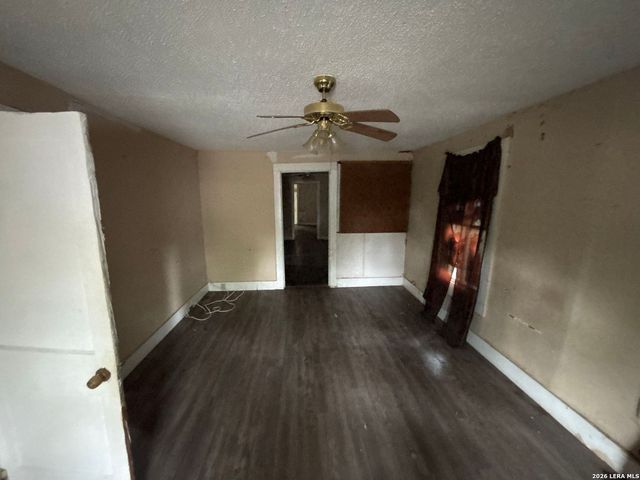 910 GREEN ST, San Antonio, TX 78225