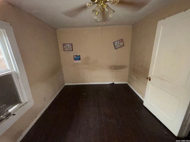 910 GREEN ST, San Antonio, TX 78225