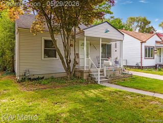 17381 Five Points Street, Redford, MI 48240