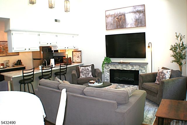 4 Augusta Dr 4, Vernon Twp., NJ 07462