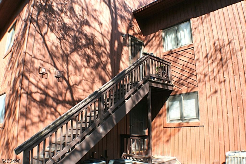 4 Augusta Dr 4, Vernon Twp., NJ 07462