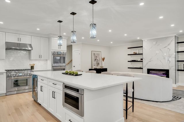 383 Marrett, Lexington, MA 02421