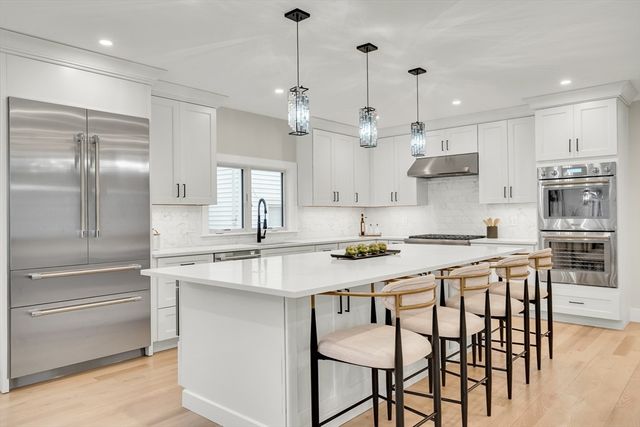 383 Marrett, Lexington, MA 02421