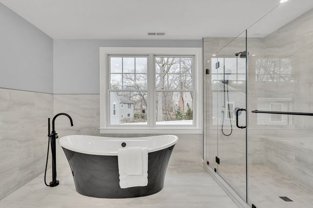 383 Marrett, Lexington, MA 02421