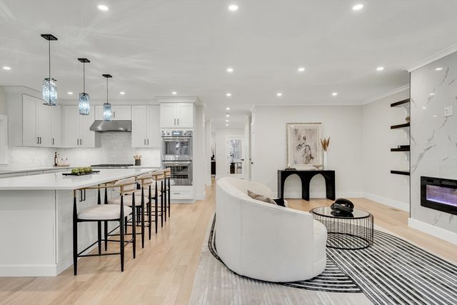 383 Marrett, Lexington, MA 02421