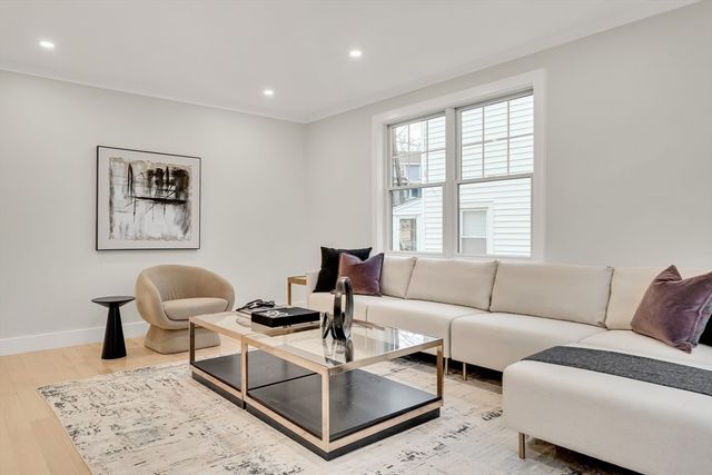 383 Marrett, Lexington, MA 02421