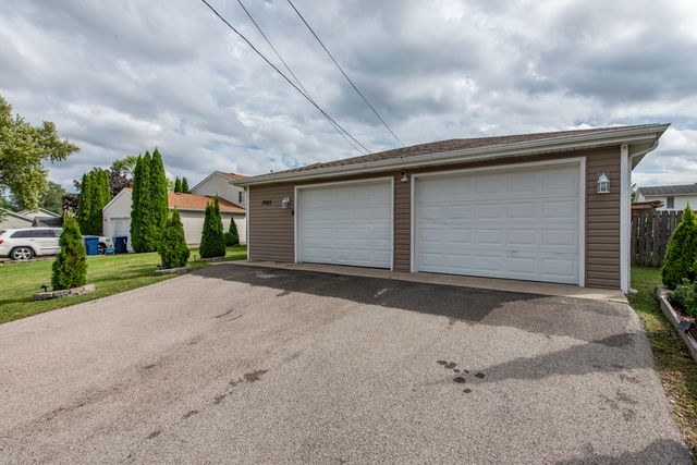 2903 W Nemesis Avenue, Beach Park, IL 60087